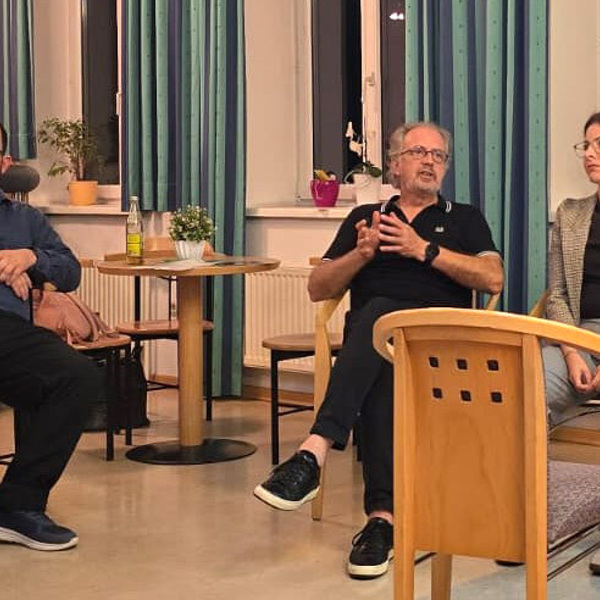 Offener_Sozial-Stammtisch-Peter_Berger_Heinz_Hierzer_Stefanie_Breiteneder